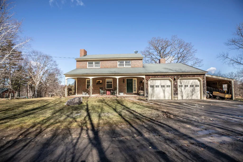 180 Horse Corner Road Chichester NH 03258