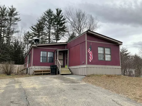 98 Lat Lane Swanzey NH 03446