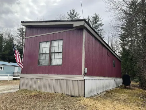 98 Lat Lane Swanzey NH 03446