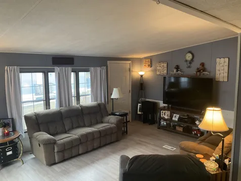 98 Lat Lane Swanzey NH 03446