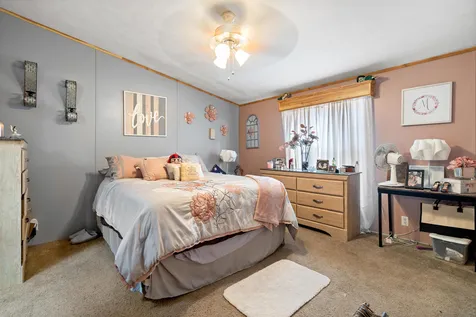 1 Prairie Lane Londonderry NH 03053