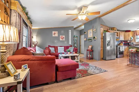 1 Prairie Lane Londonderry NH 03053