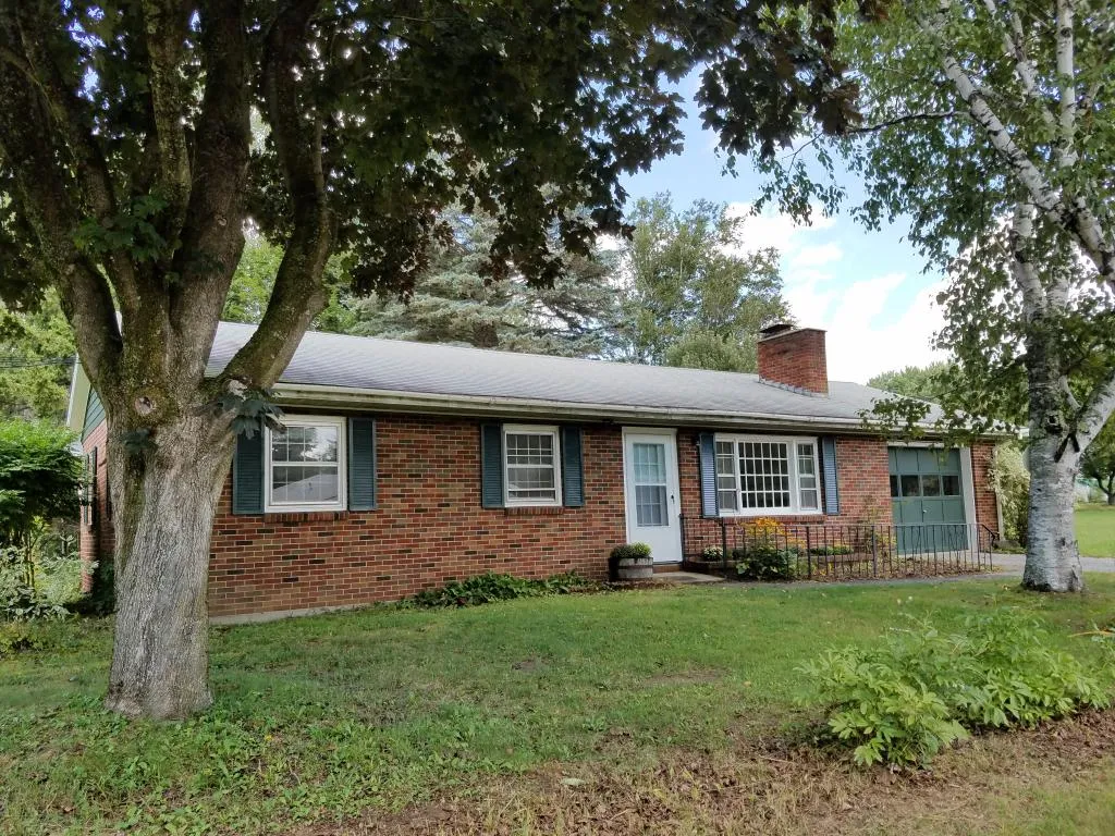 4 William Street Newport NH 03773