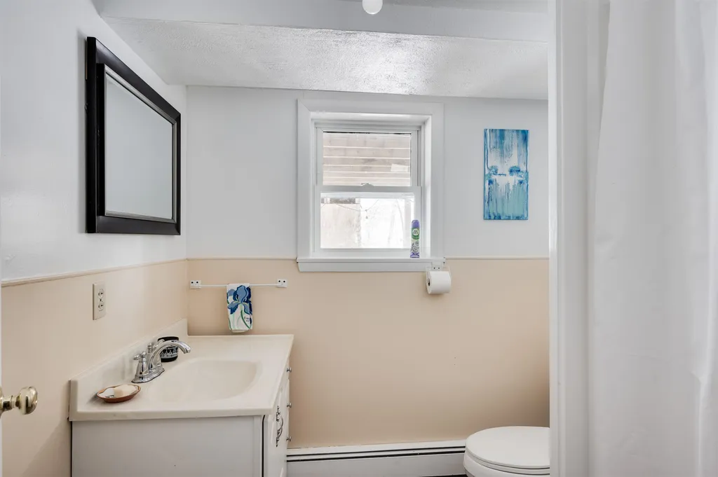 21 Garden Lane Durham NH 03824