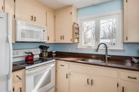 21 Garden Lane Durham NH 03824