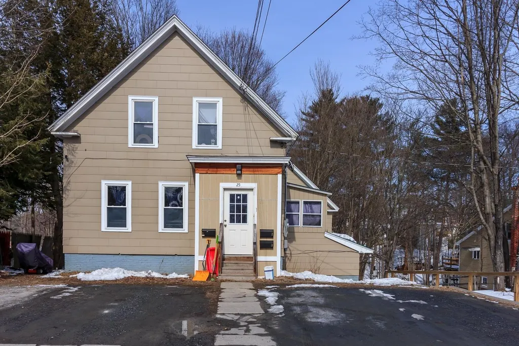 25 Park Avenue Claremont NH 03743