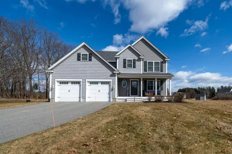 5 Waterview Circle Litchfield NH 03052