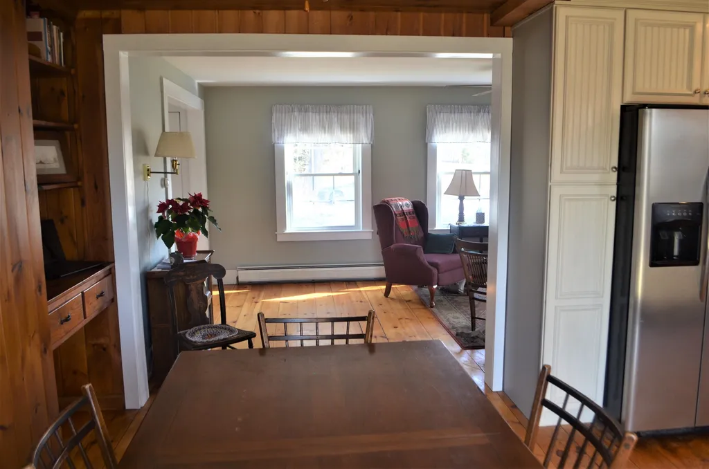 1040 Hemlock Corner Loop Henniker NH 03242