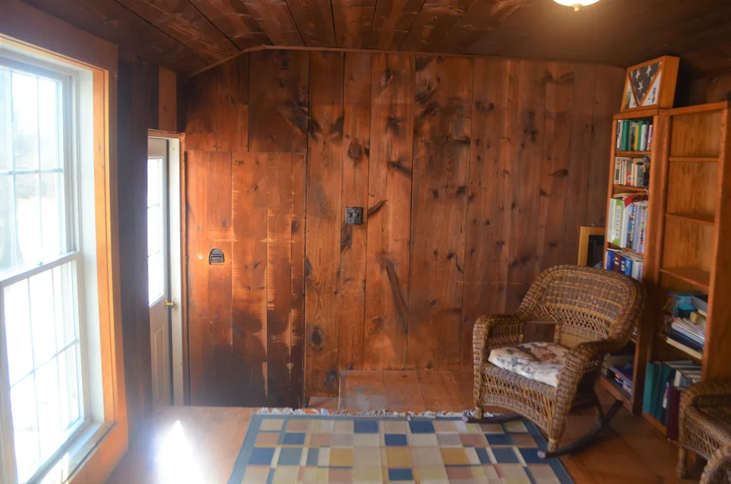 1040 Hemlock Corner Loop Henniker NH 03242