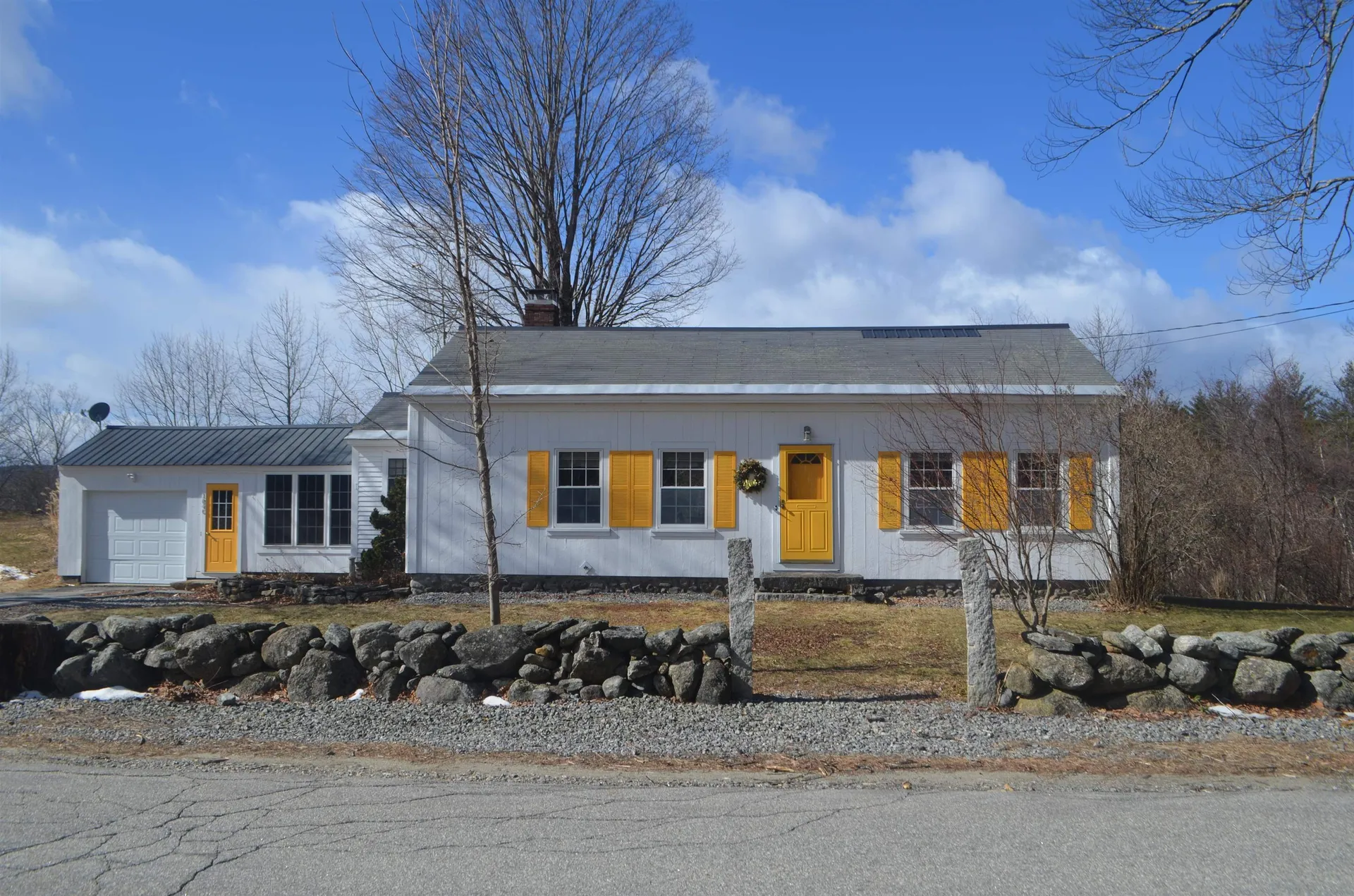 1040 Hemlock Corner Loop Henniker NH 03242