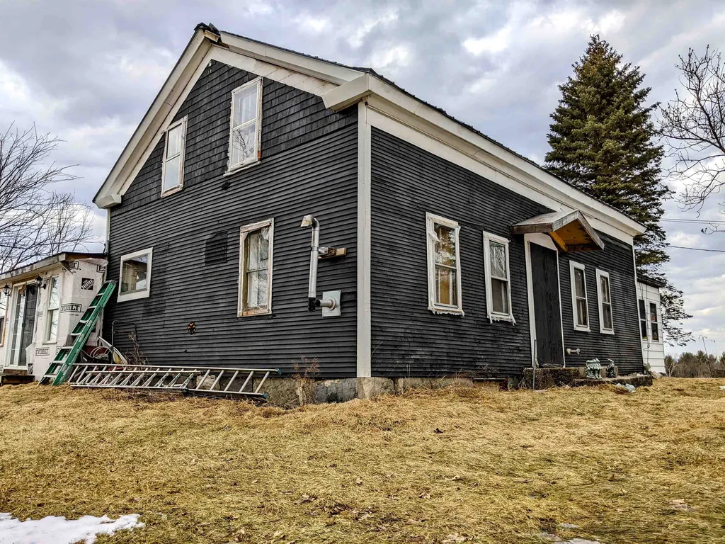 441 Lake Road Franklin VT 05457-9413