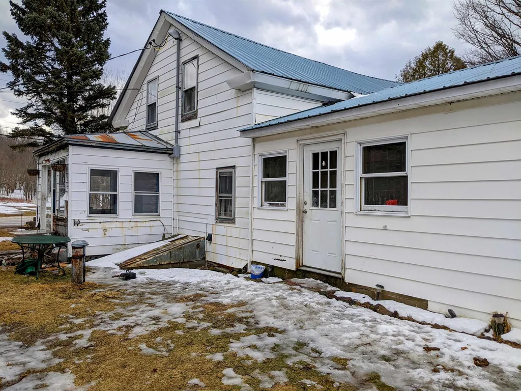 441 Lake Road Franklin VT 05457-9413