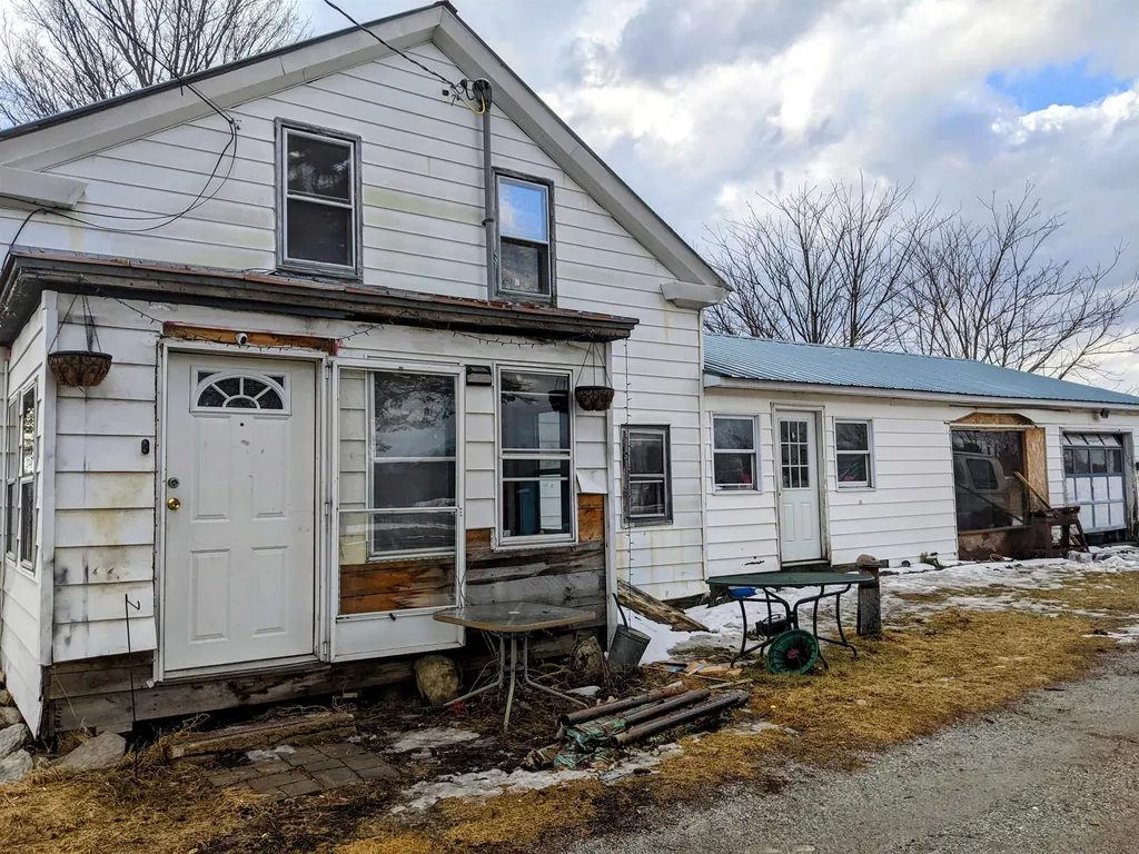 441 Lake Road Franklin VT 05457-9413