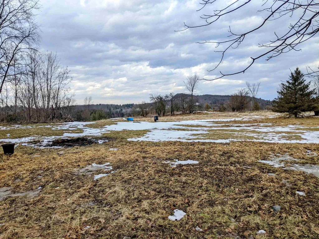 441 Lake Road Franklin VT 05457-9413