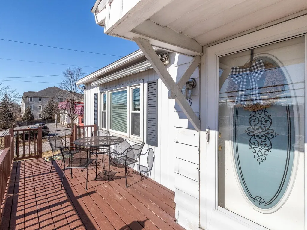 55 Pearl Street Essex VT 05452