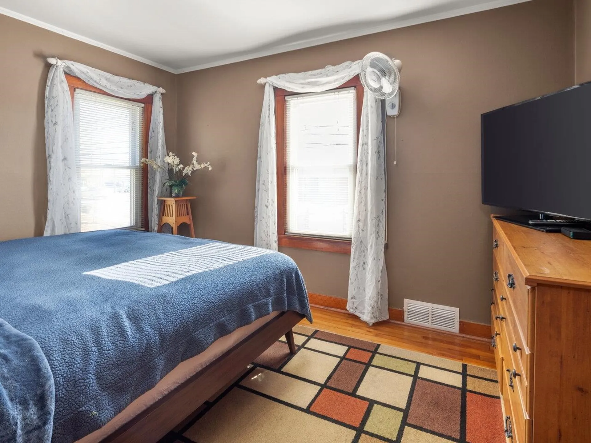 55 Pearl Street Essex VT 05452