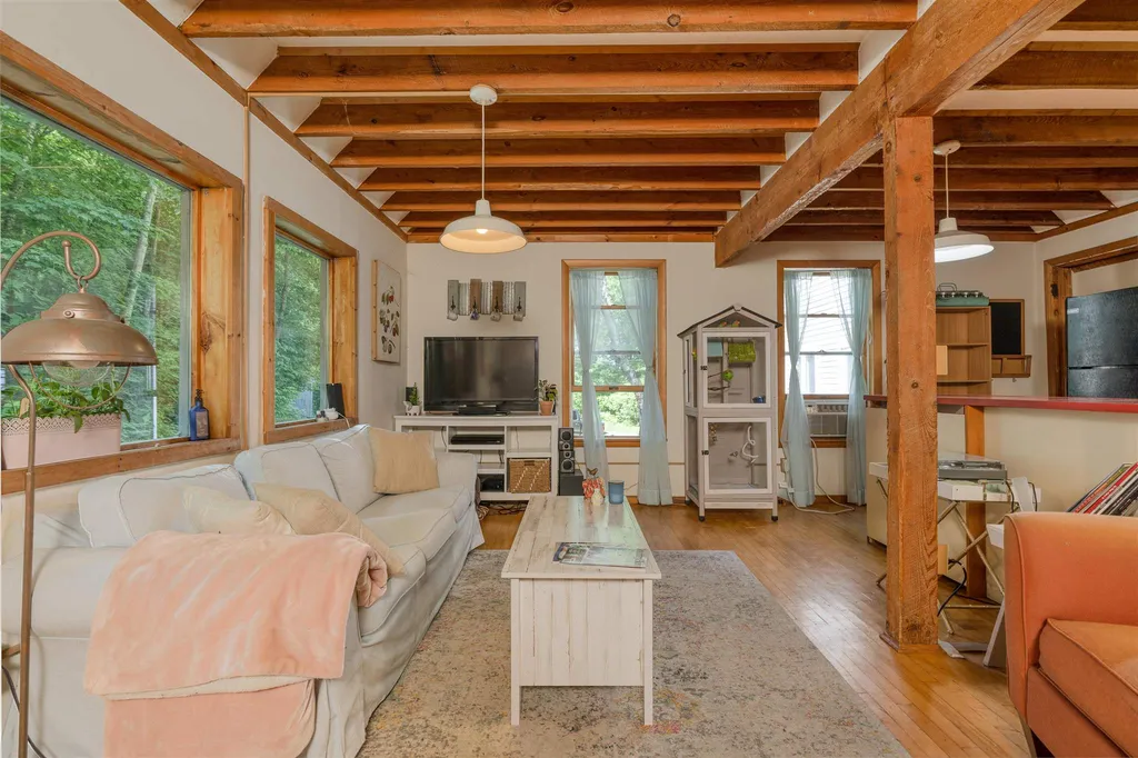 33 Odonnel Farm Road Sharon VT 05065