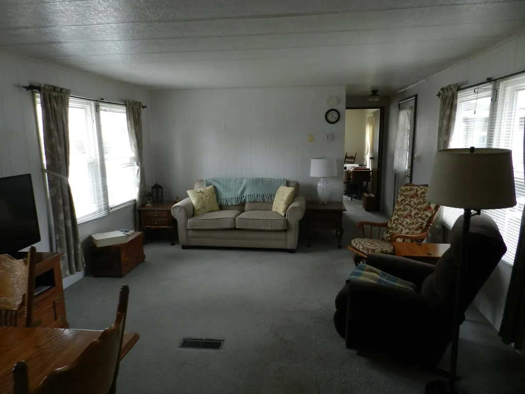 24 Pleasant Valley Road Dover NH 03820