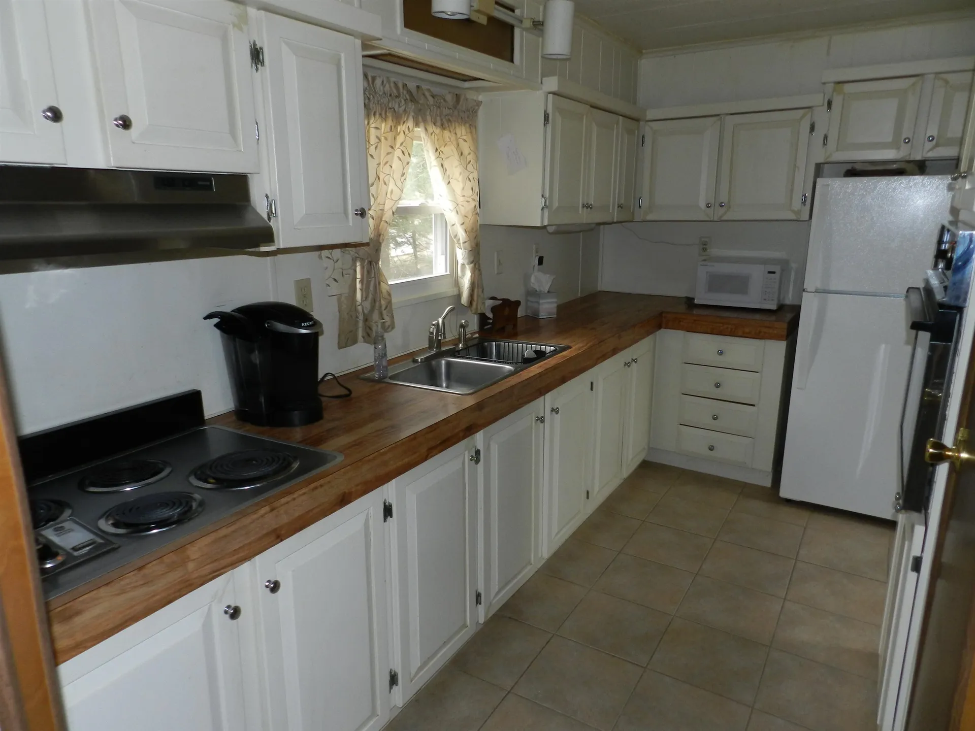 24 Pleasant Valley Road Dover NH 03820