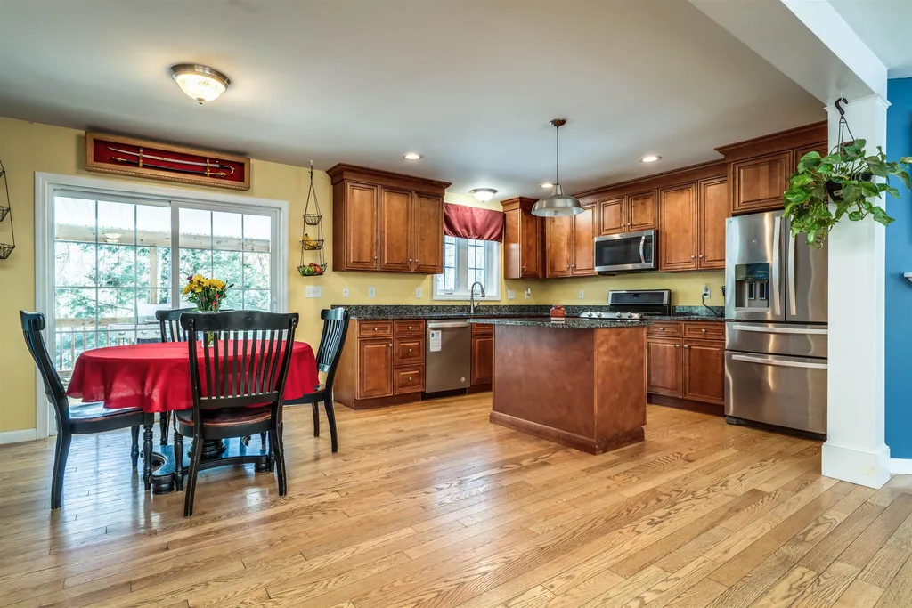 130 Sherborne Road Barrington NH 03825