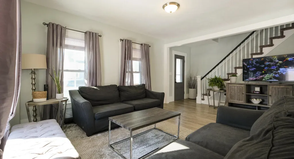 24 Birch Street Derry NH 03038