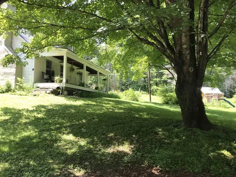 8 Old Stage Road Newfane VT 05345