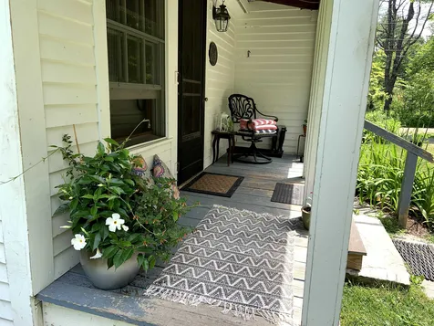8 Old Stage Road Newfane VT 05345