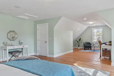 17 Kibrel Court Sandown NH 03873