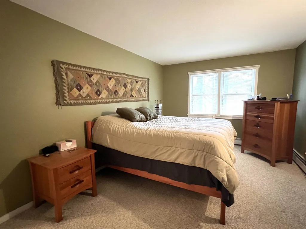 33 Pleasant Street Lebanon NH 03784