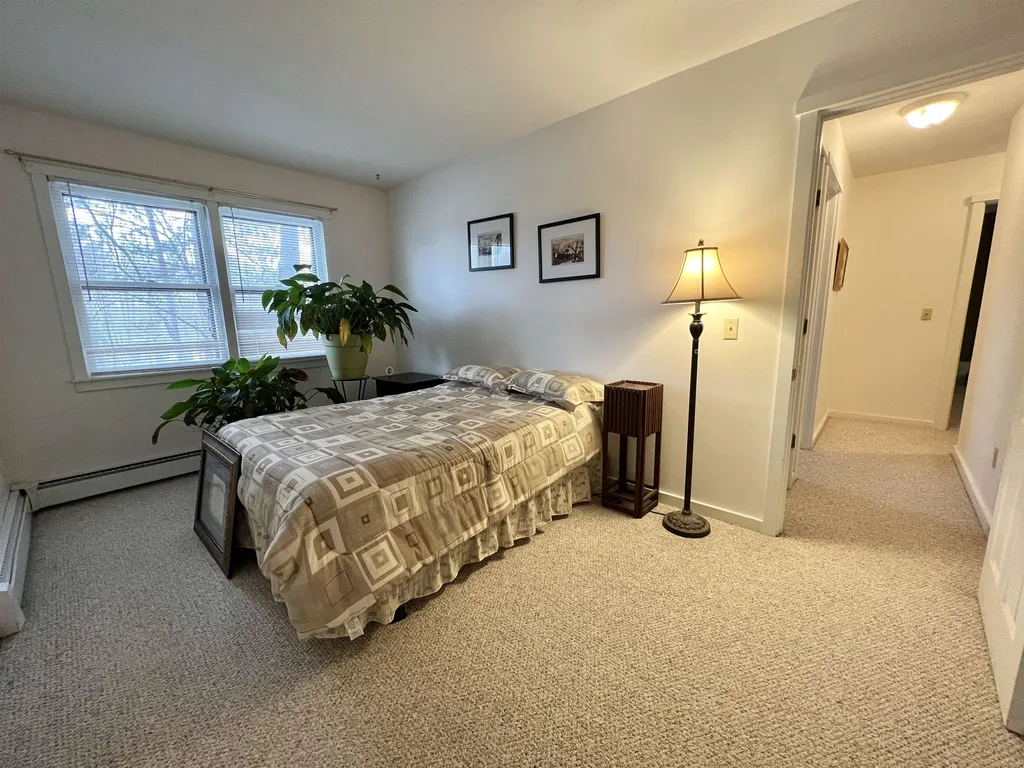 33 Pleasant Street Lebanon NH 03784