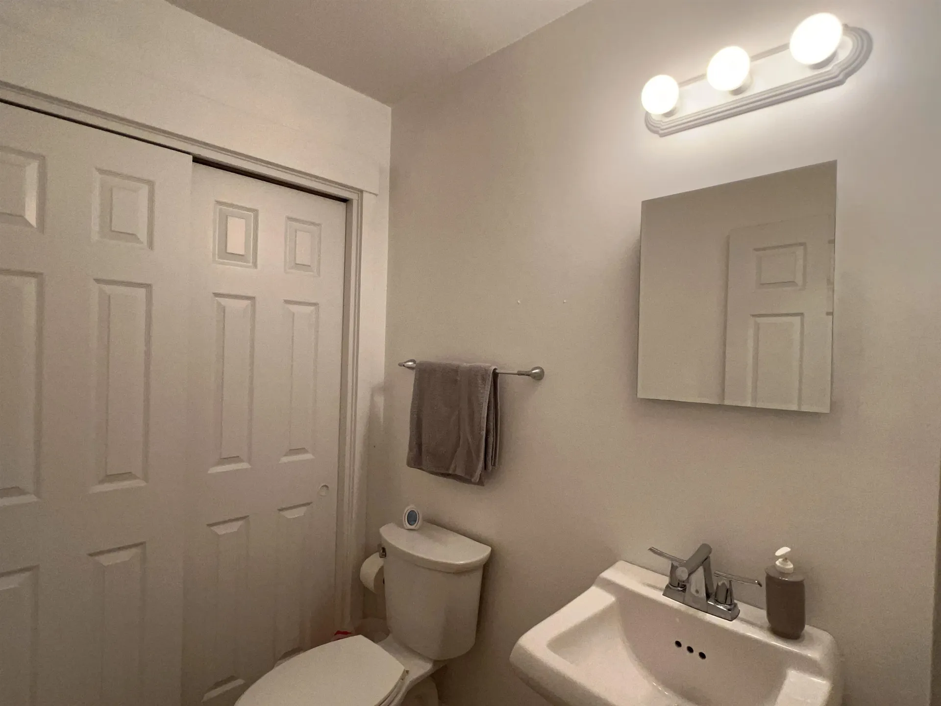 33 Pleasant Street Lebanon NH 03784