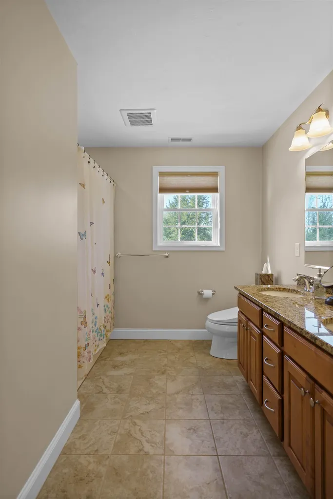 58 Northland Road Windham NH 03087