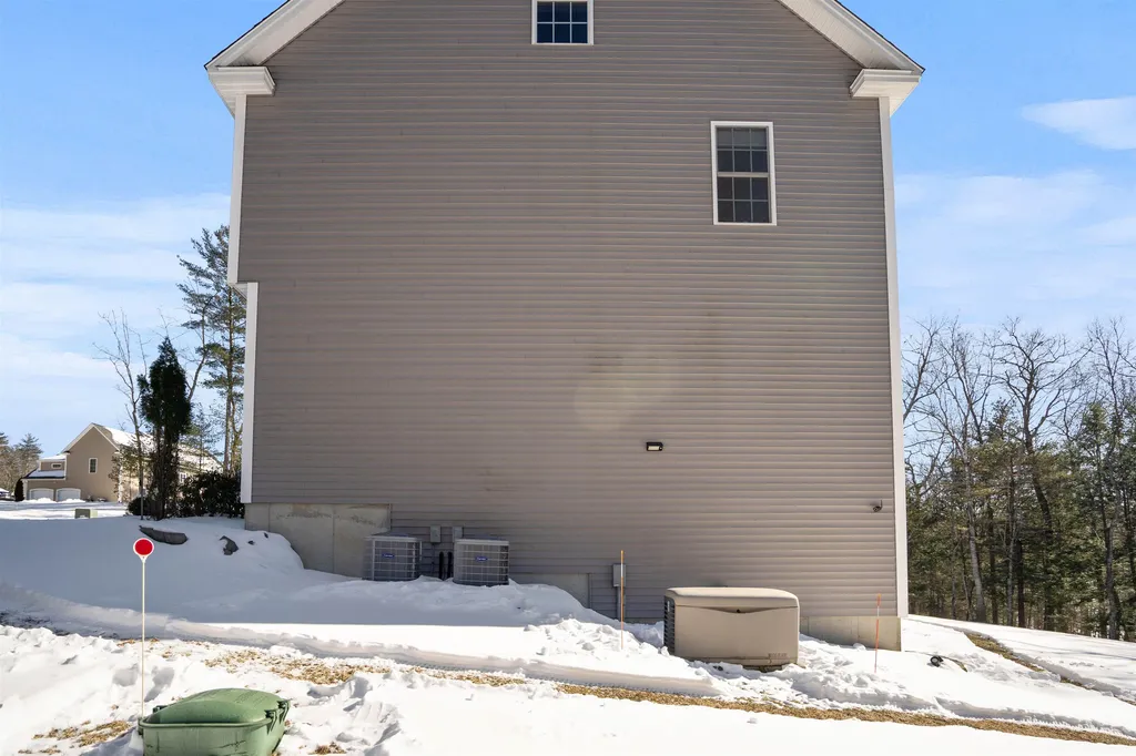 58 Northland Road Windham NH 03087