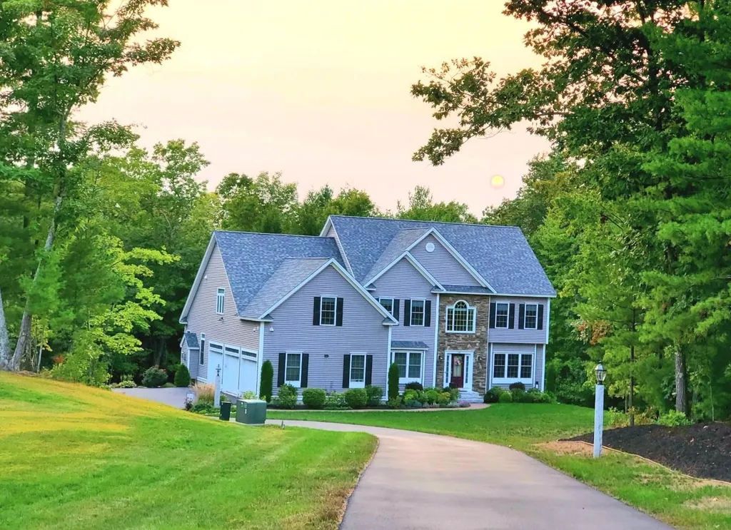58 Northland Road Windham NH 03087
