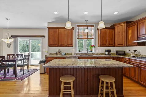 58 Northland Road Windham NH 03087