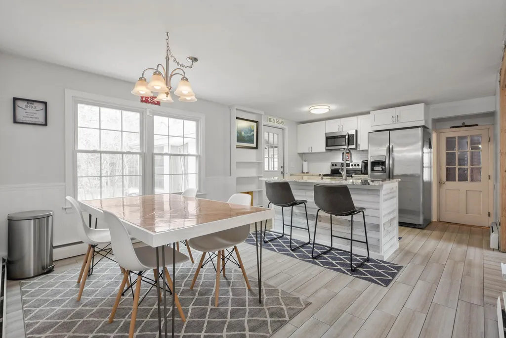 19 Westwood Circle Dover NH 03820