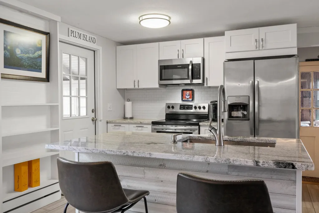 19 Westwood Circle Dover NH 03820