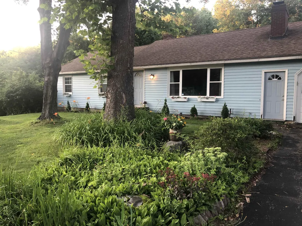 19 Westwood Circle Dover NH 03820