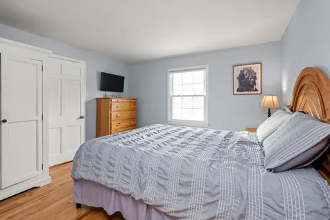 19 Westwood Circle Dover NH 03820