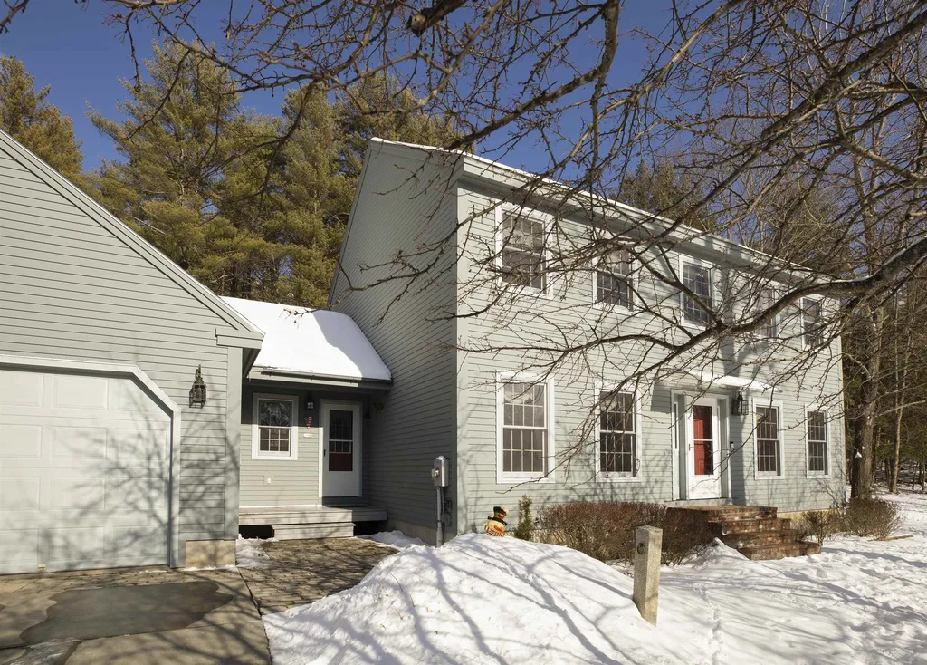 17 Hetzel Road Lebanon NH 03766