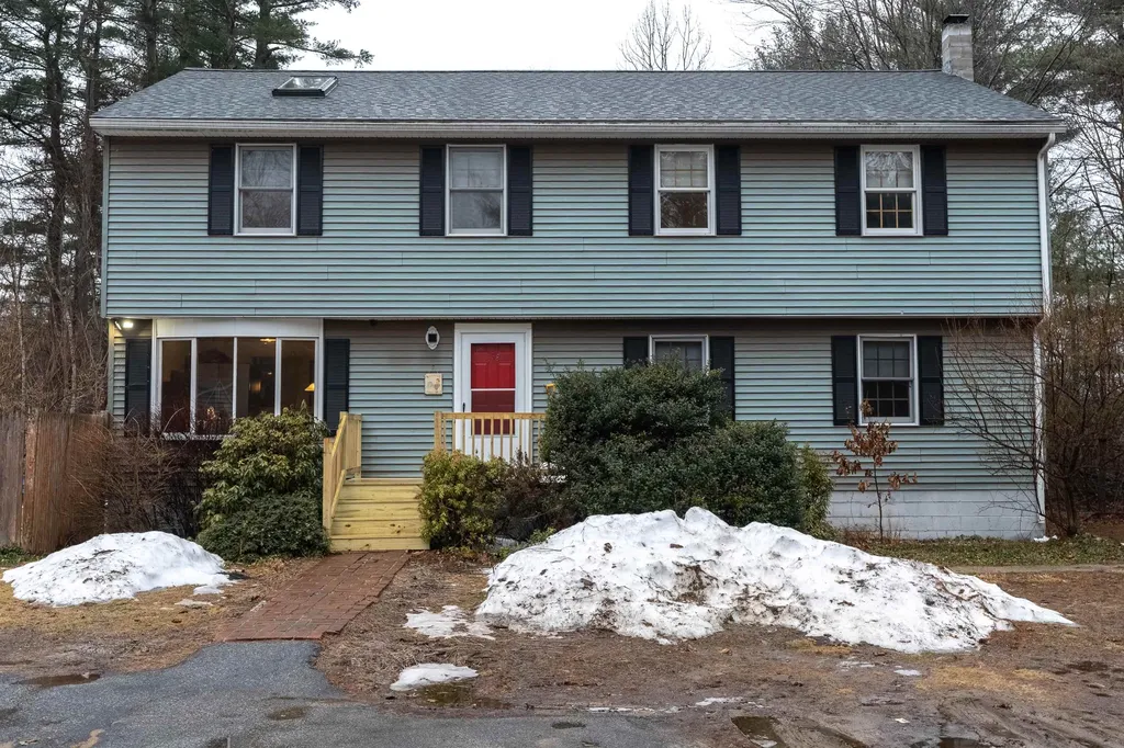 158 Warner Hill Road Derry NH 03038