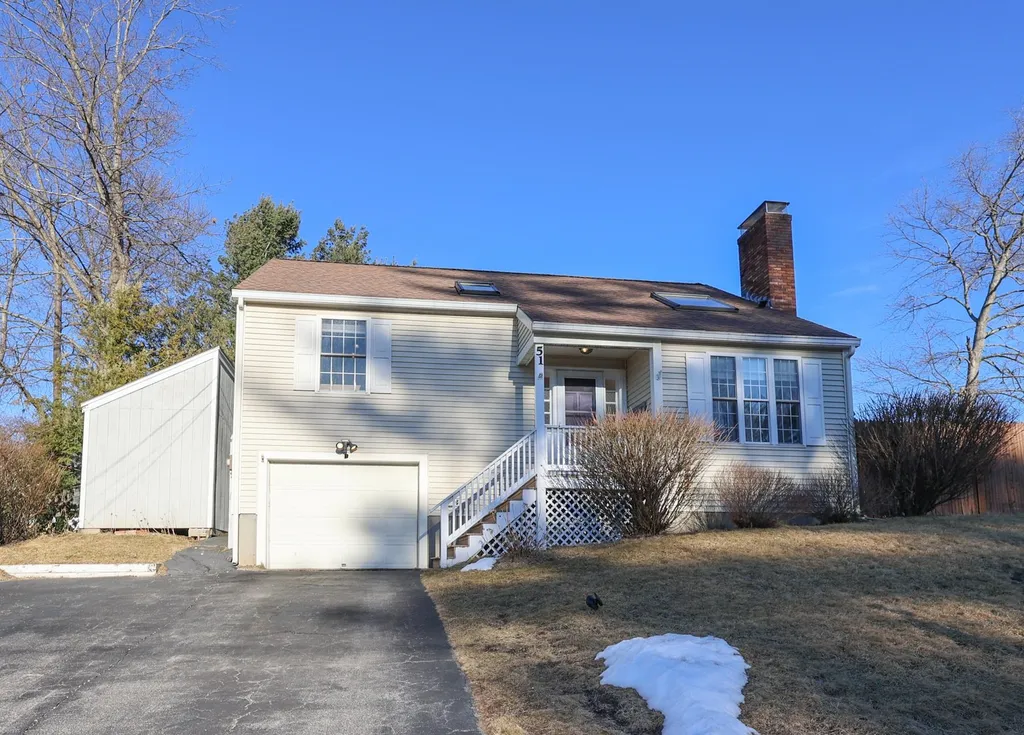 51 Benjamin Street Manchester NH 03109