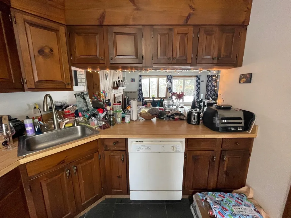203 Lyman Batcheller Road Hartford VT 05059