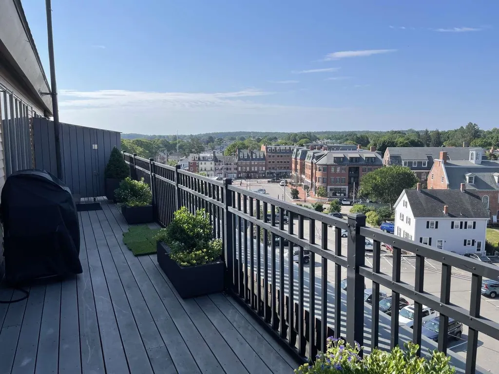 121 Bow Street Portsmouth NH 34231