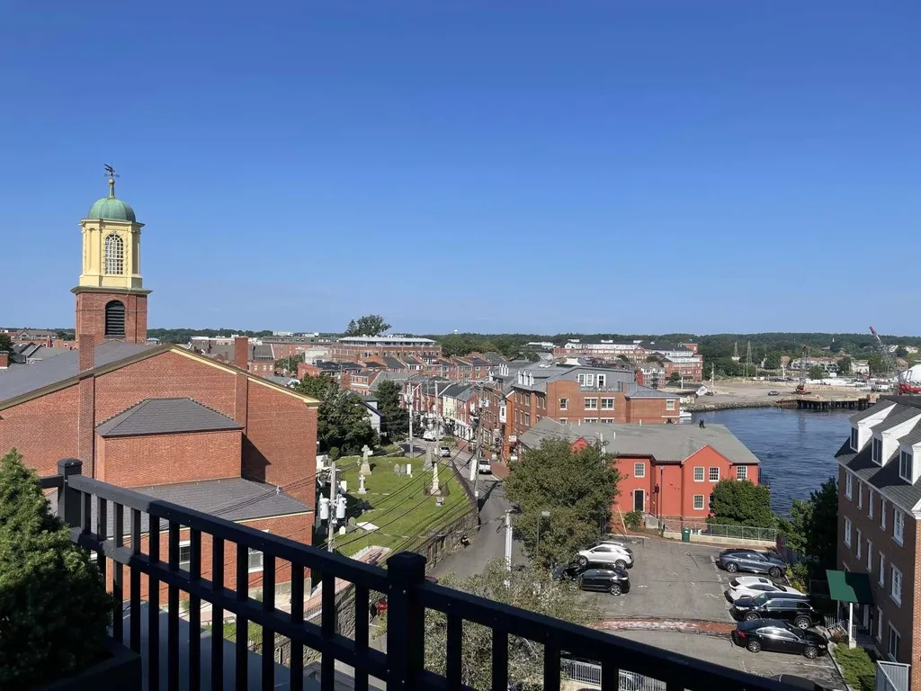 121 Bow Street Portsmouth NH 34231