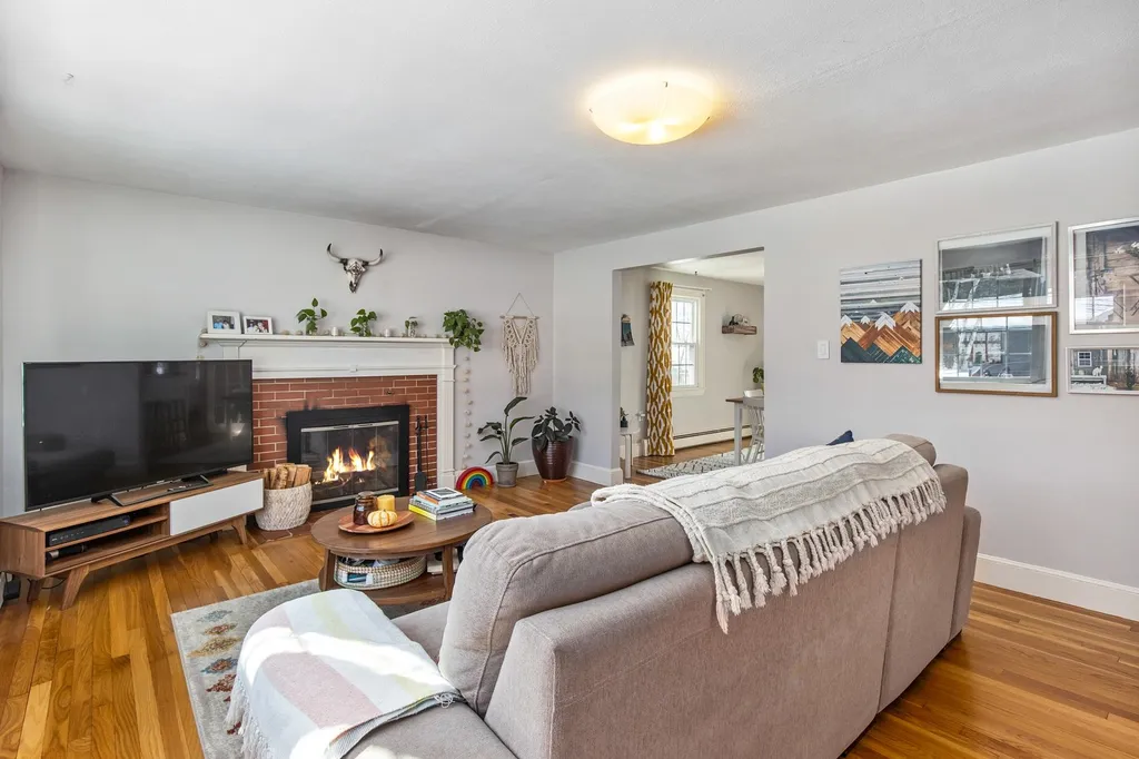 36 Sunset Drive Greenland NH 03840