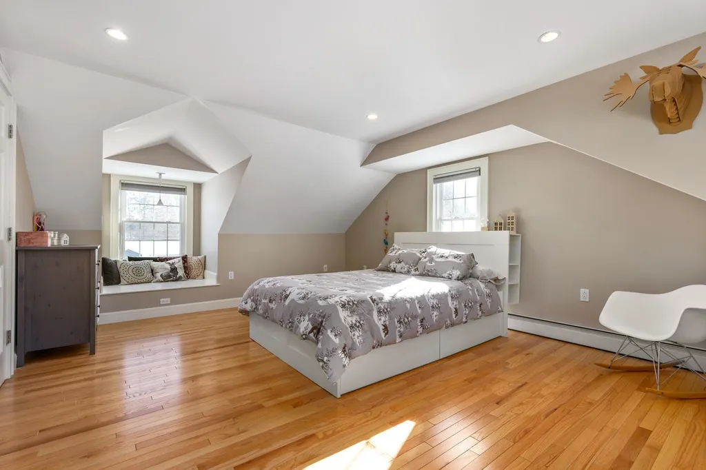 36 Sunset Drive Greenland NH 03840
