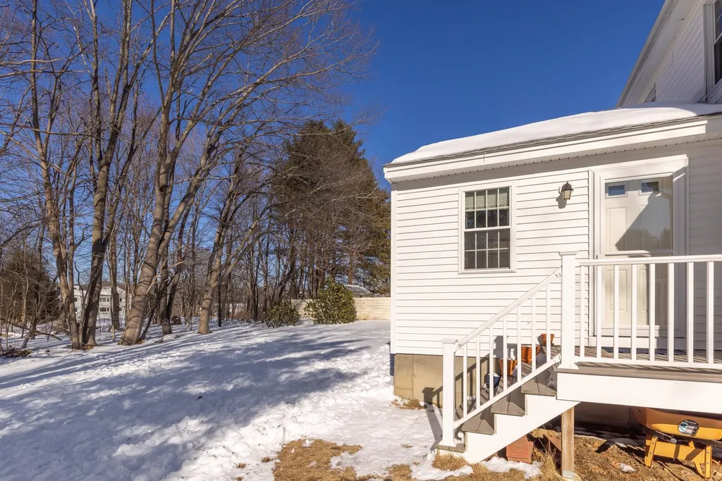 36 Sunset Drive Greenland NH 03840