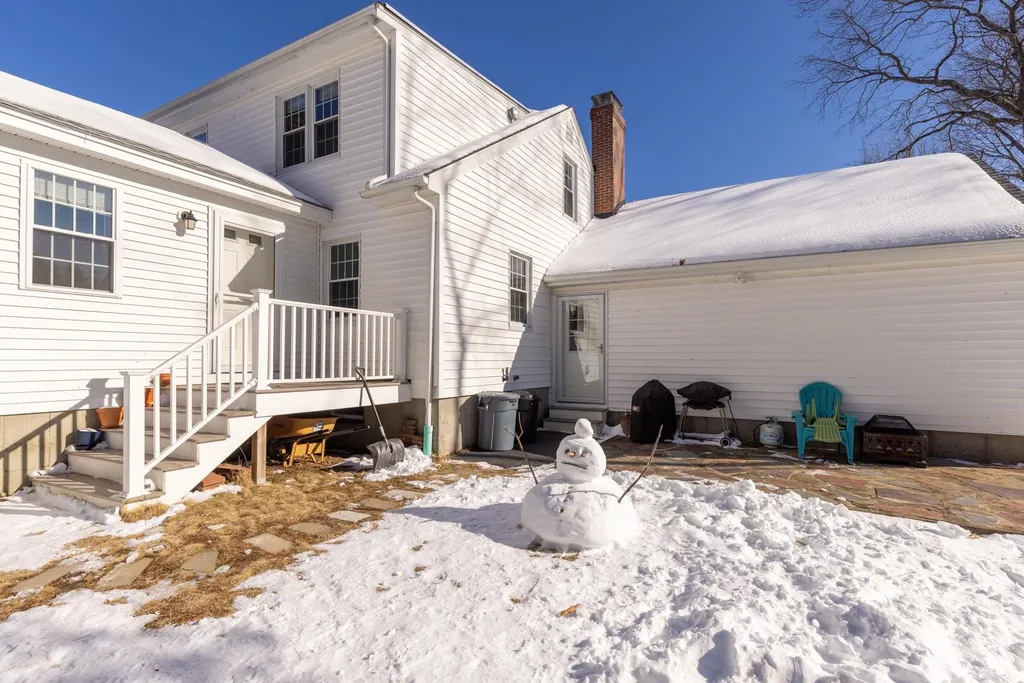 36 Sunset Drive Greenland NH 03840