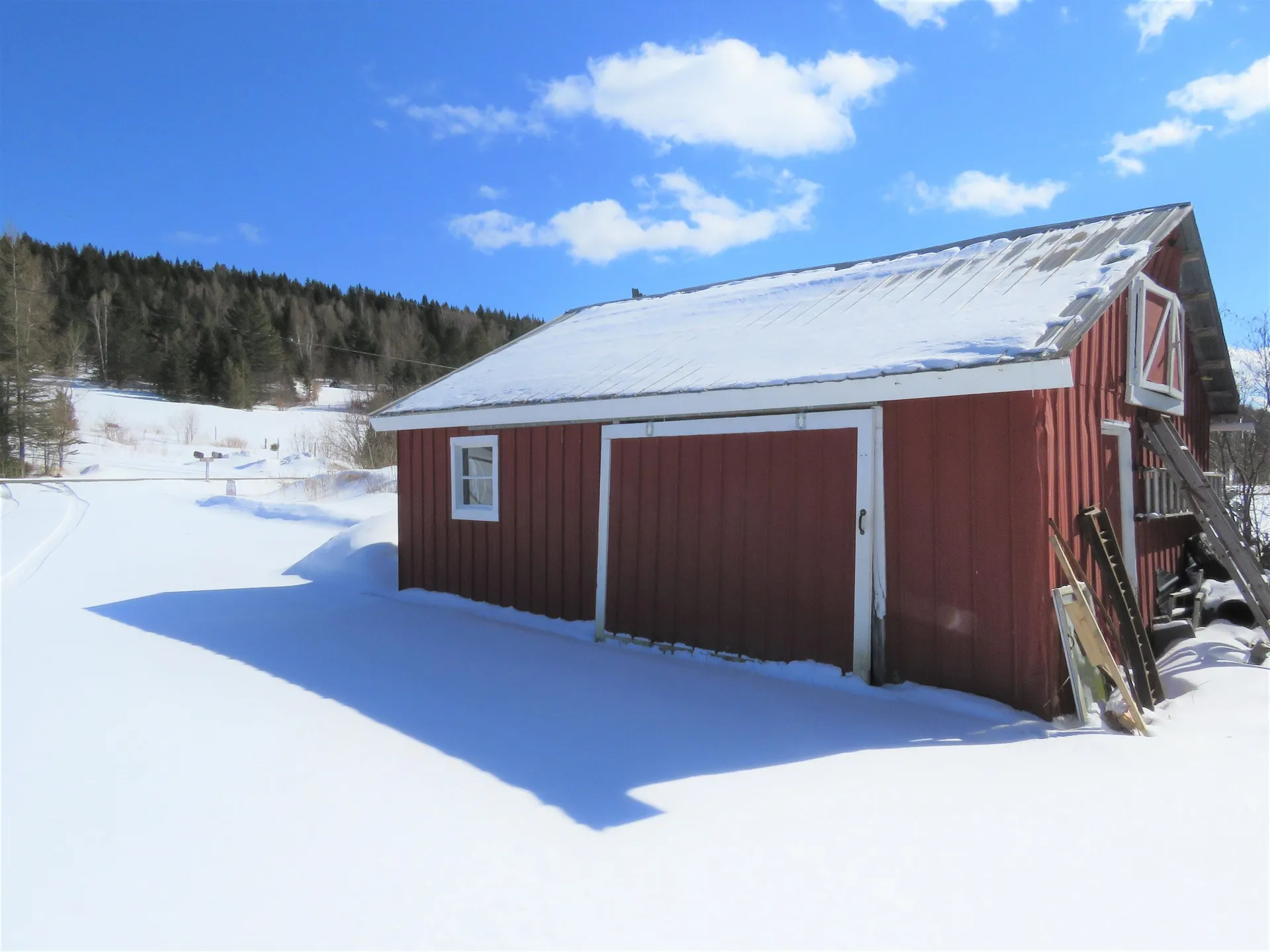 6042 Valley Road Holland VT 05830
